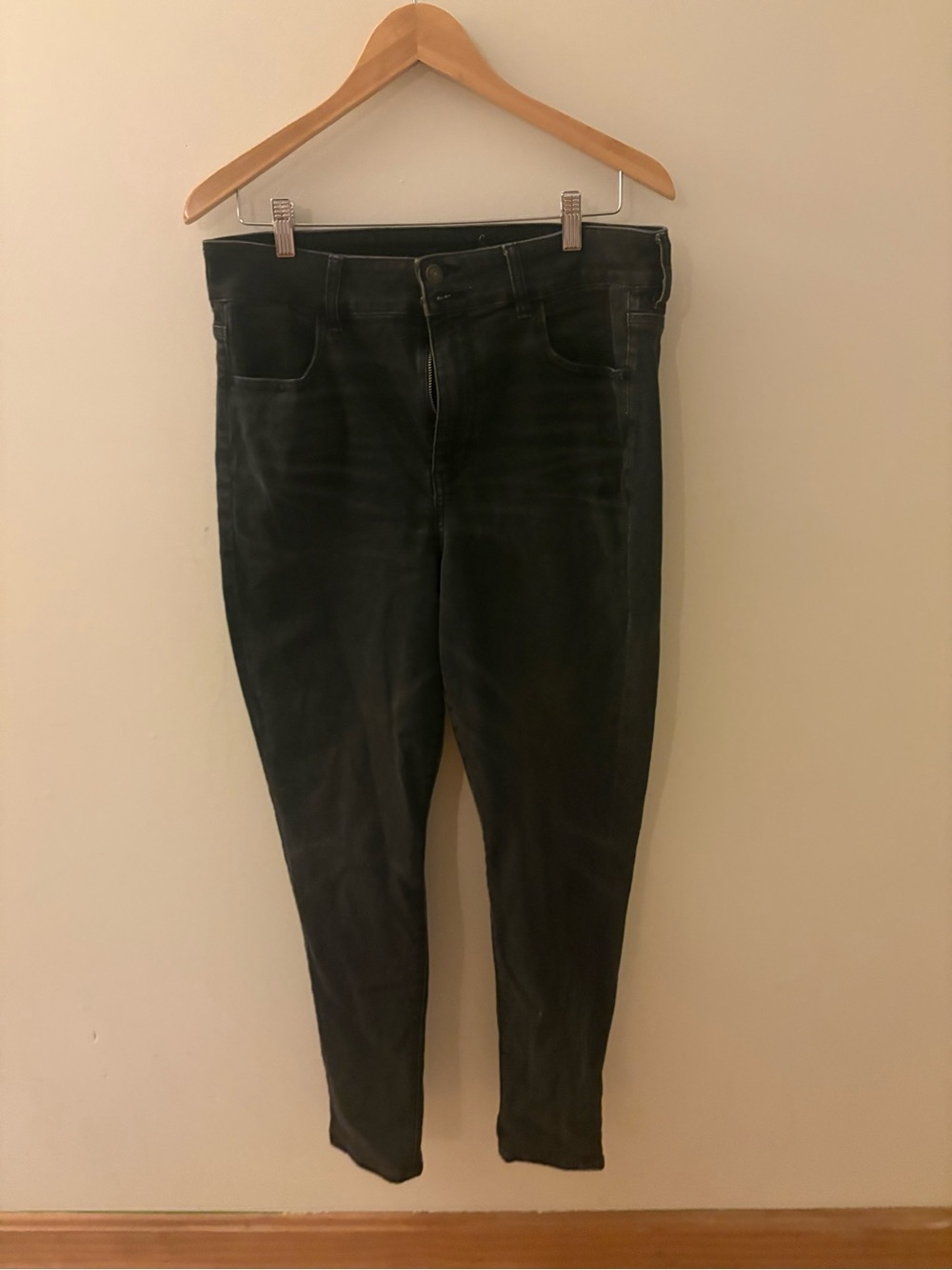 American Eagle Outfitters Women’s Skinny Black Jeans